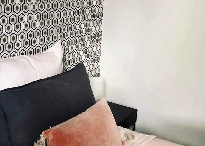 La Parenthese Bed and Breakfast Saubrigues